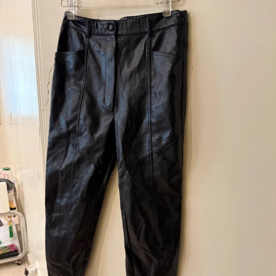 شلوار چرم فاق بلند