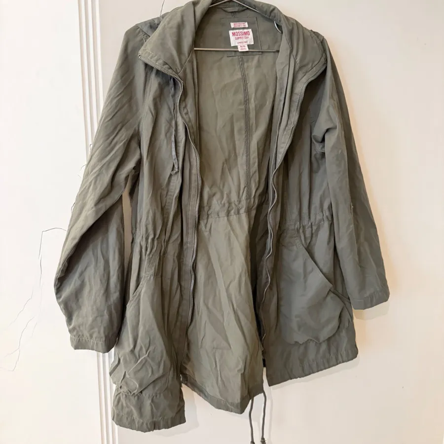 کاپشن بهاره ضدآب