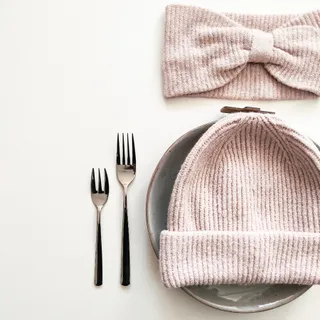 هدبند صورتی