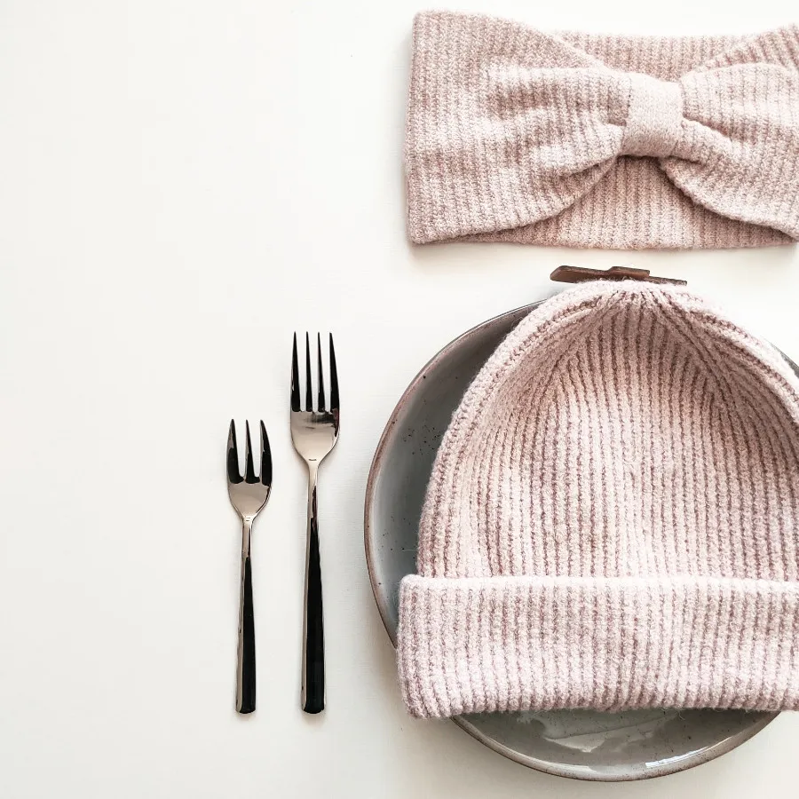 هدبند صورتی