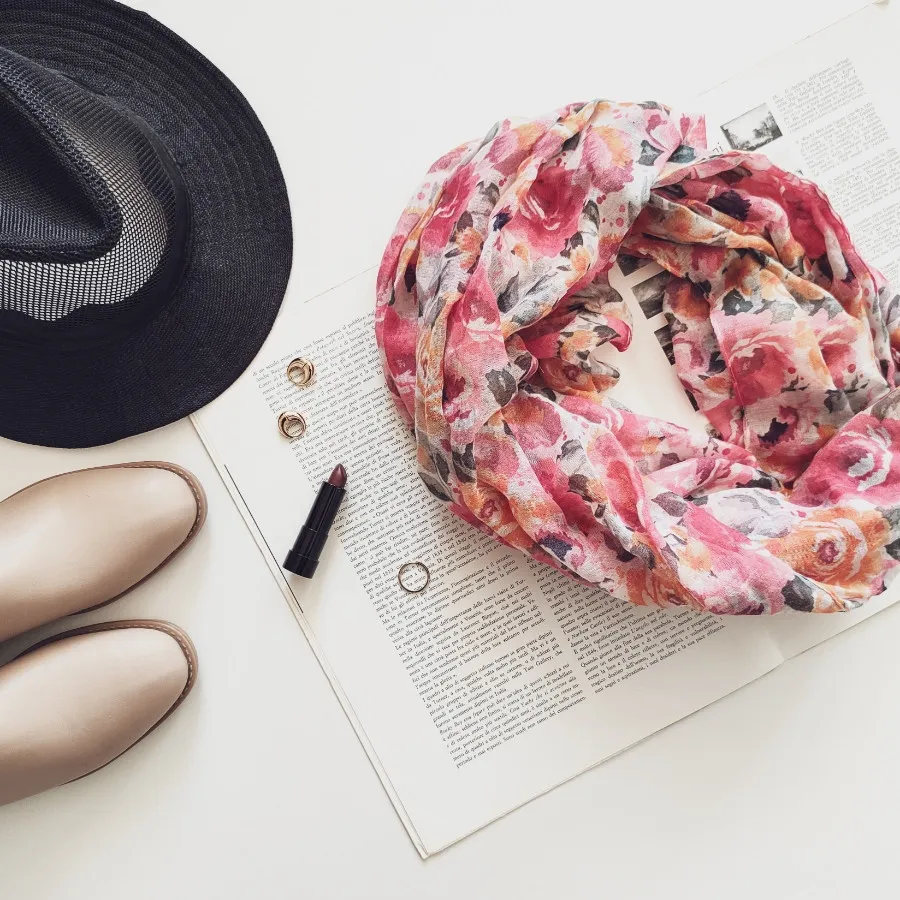 شال گردن گلدار صورتی