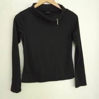 تیشرت و زیرسارافونی