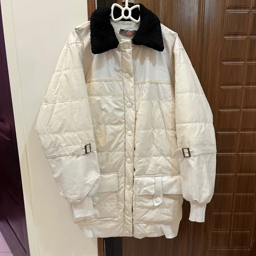 کاپشن چرم سفید