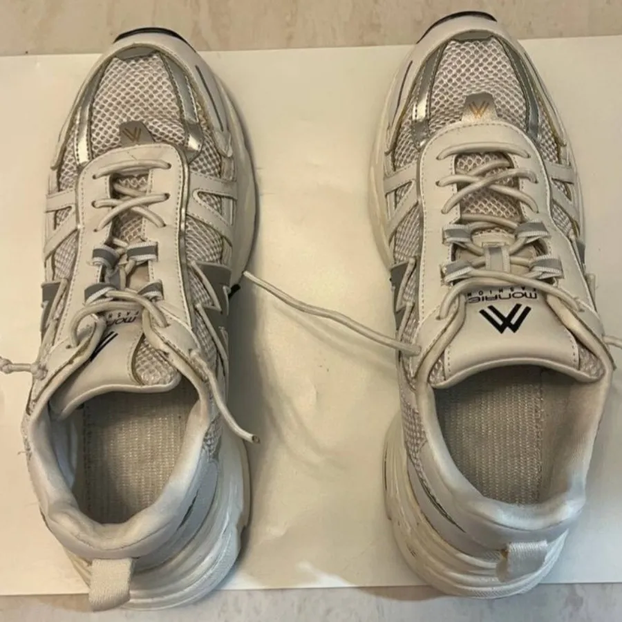 کفش کتونی برند مونایی فشن