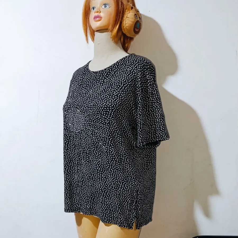 بلوز نگین دار نخی