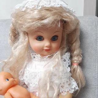 عروسک قدیمی