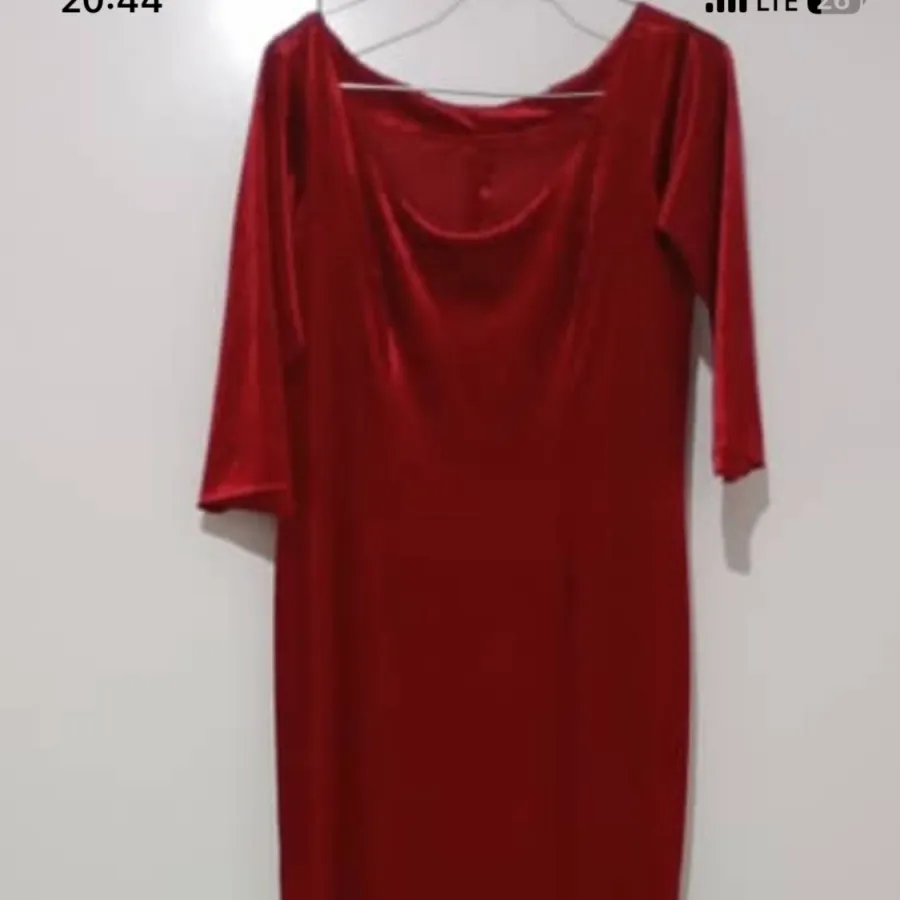 پیراهن بلند مخمل قرمز