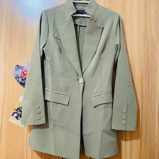 مانتو زیتونی