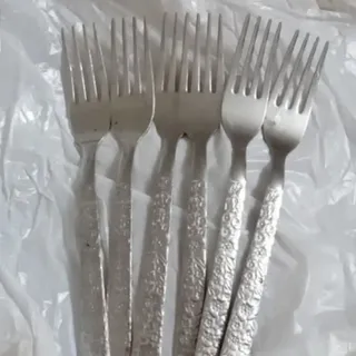 چنگال غذا خوری گل ریز