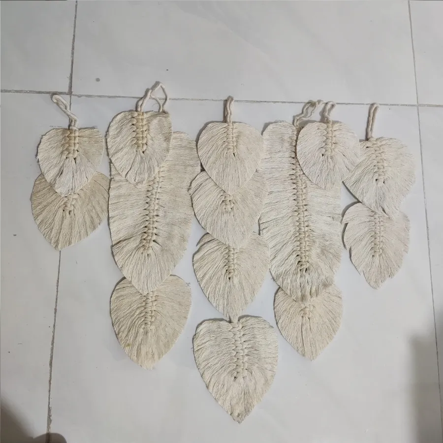 دیوارکوب برگ