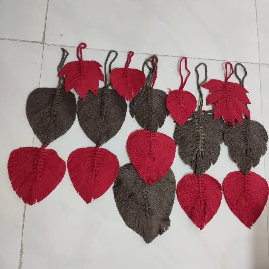 دیوارکوب برگ‌