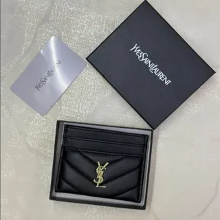 جاکارتی ایوسن لورن Ysl