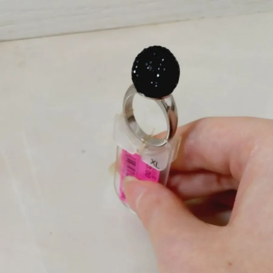 انگشتر جذاب و زیبا