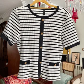 تی‌شرت زنانه