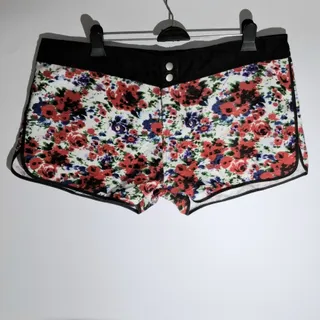 شلوارک جورج آلمانی