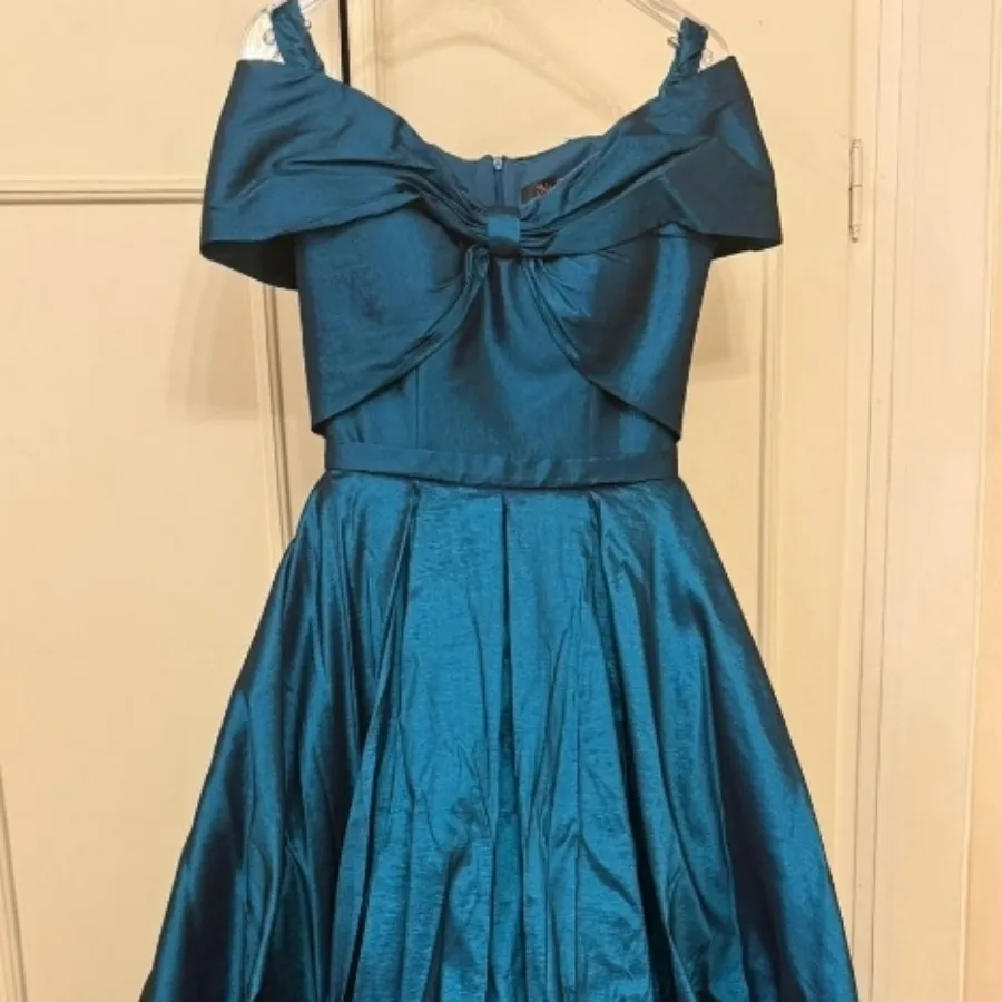 پیراهن پفی عروسکی