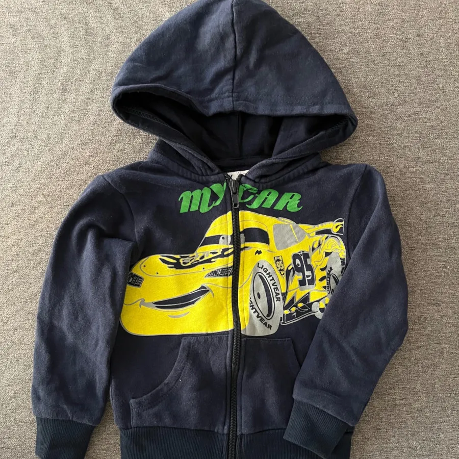 سوییشرت بیگانه