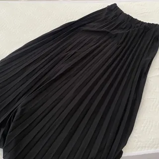 دامن پلیسه مشکی