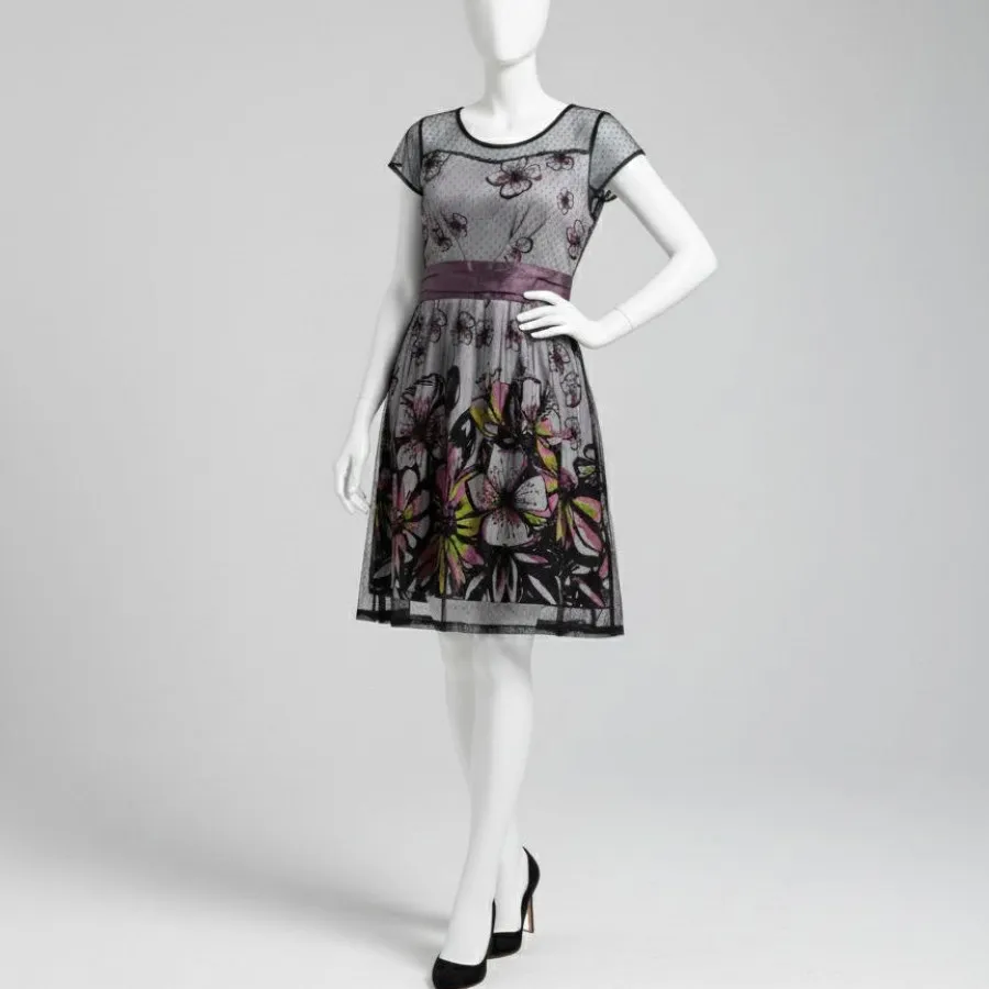 پیراهن عروسکی