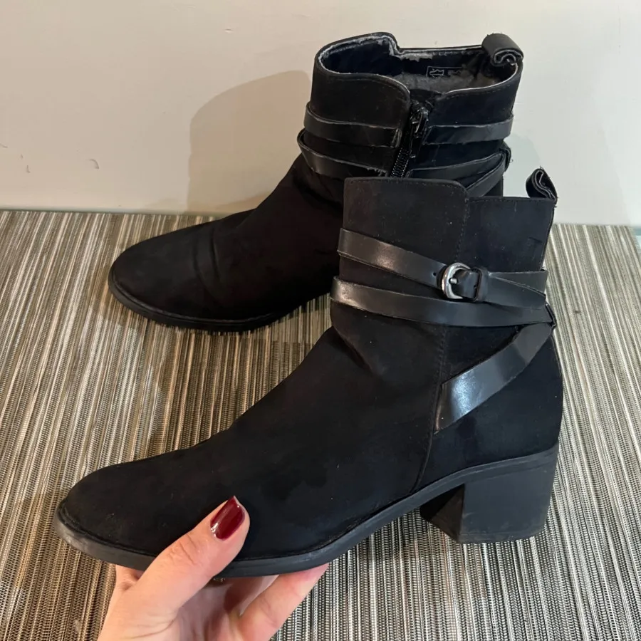 بوت اورجینال 37-38