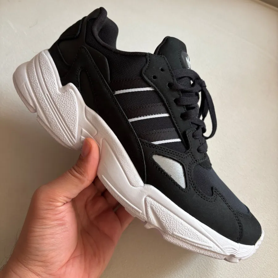 کتونی اورجینال آدیداس فال