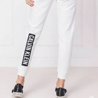 جاگر‌ یونیسکس تو کرکی