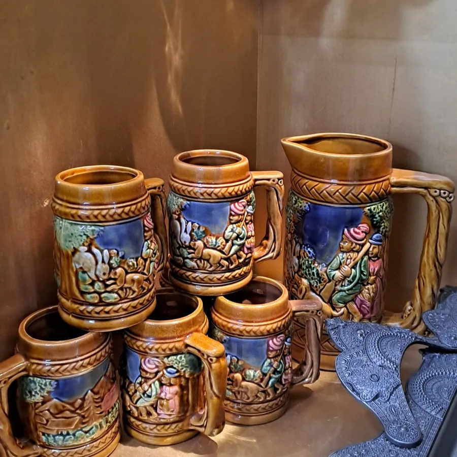 تنگ و لیوان