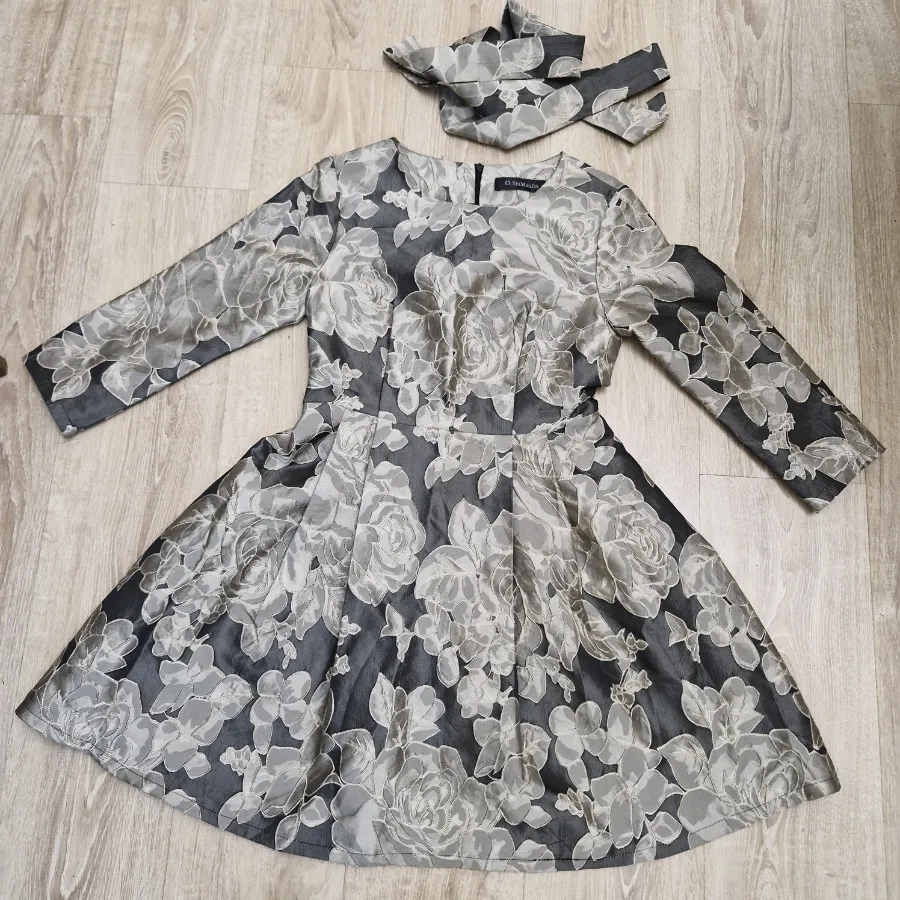 لباس عروسکی