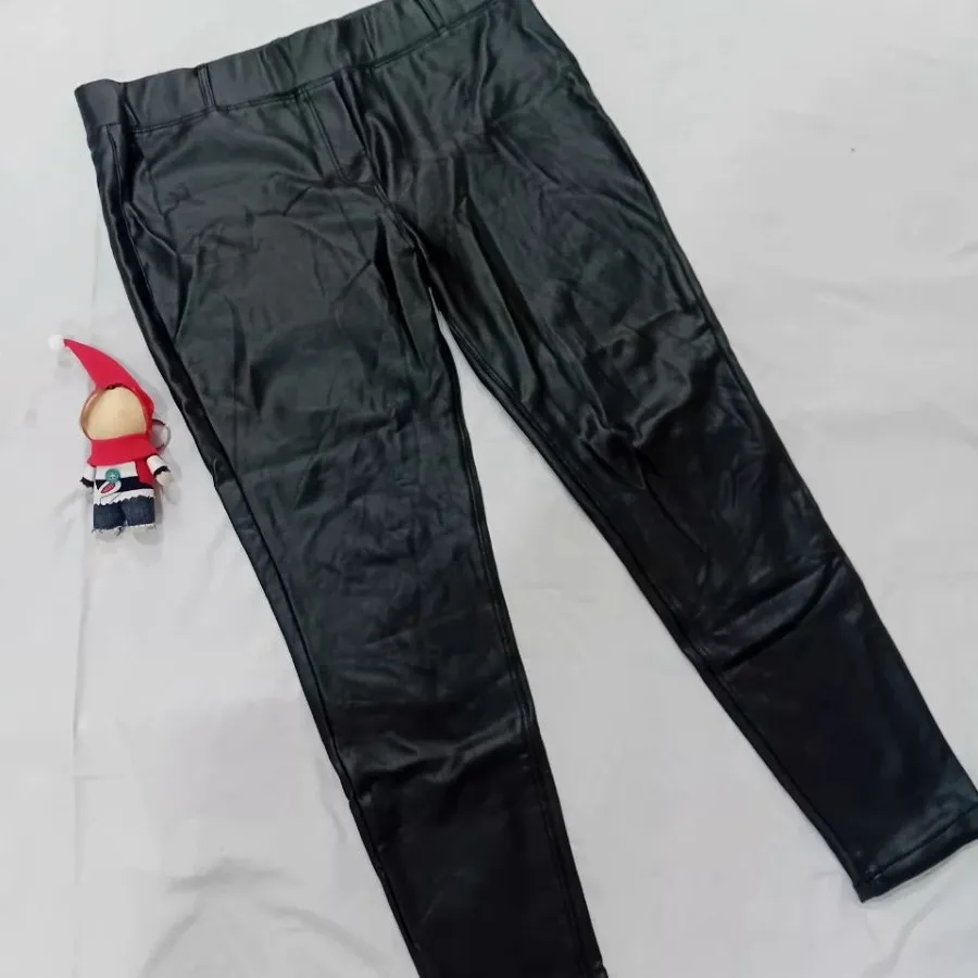 شلوار واکسی چرم