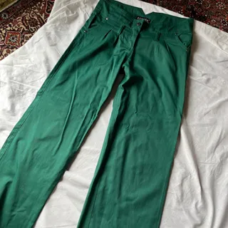 شلوار سبز ترک