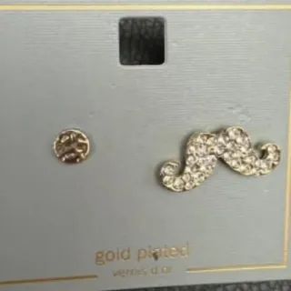 گوشواره نگین دار