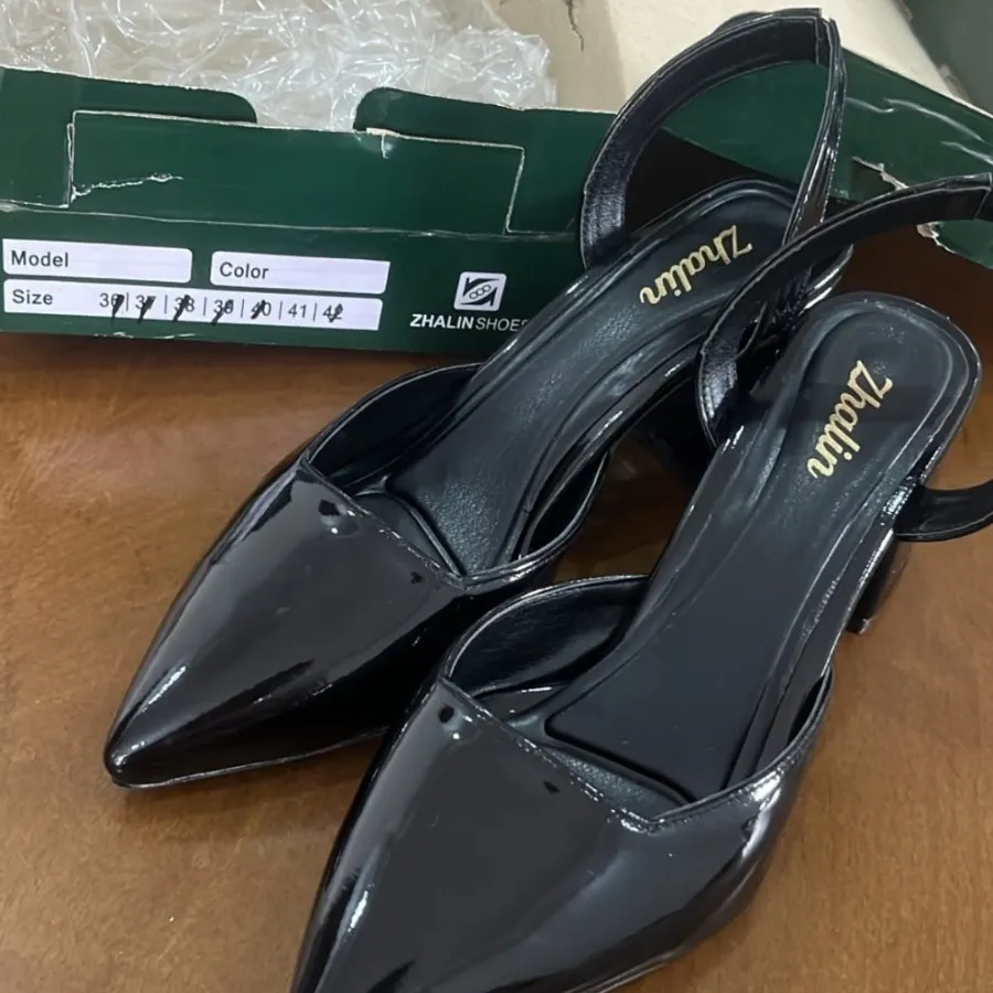 کفش پاشنه مربع