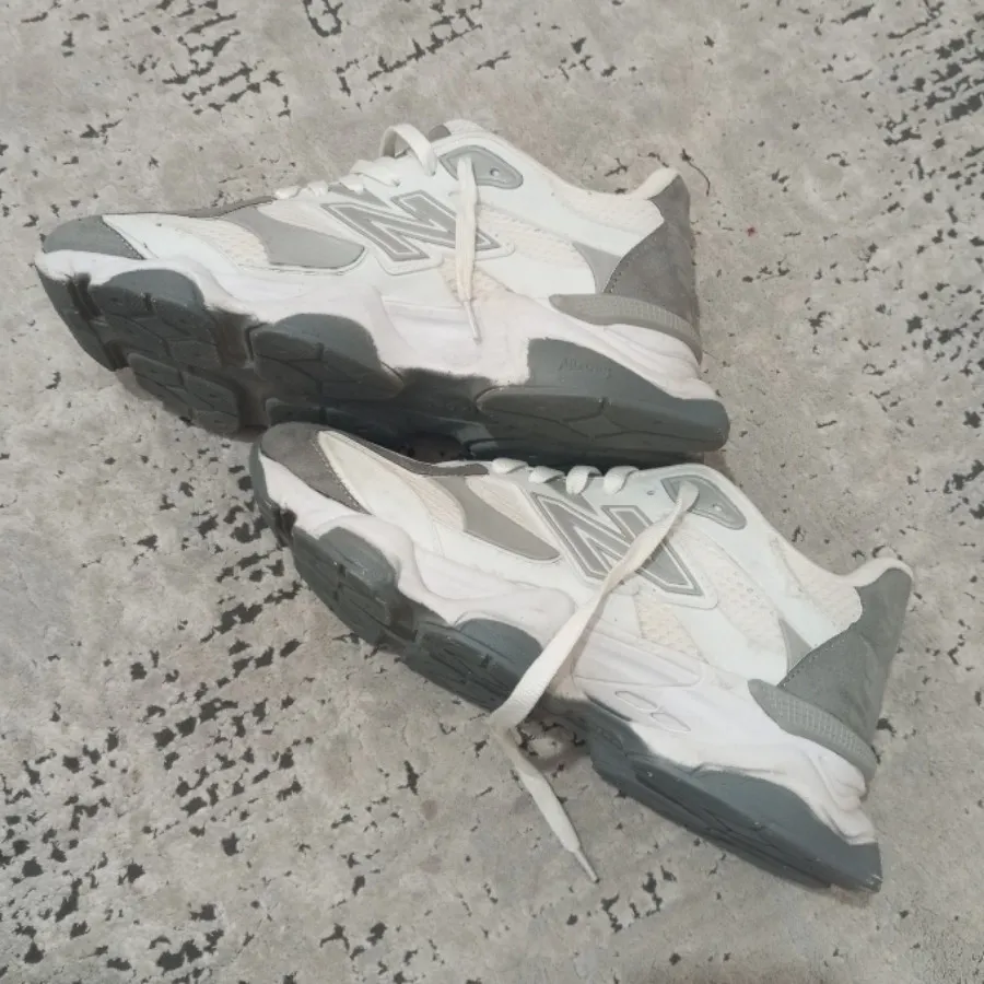 کفش اسپورت سفید