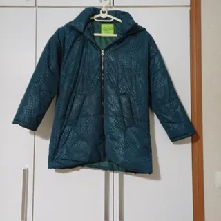 کاپشن کلاهدار