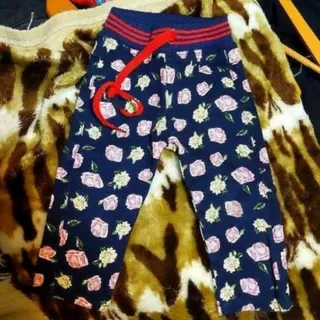 شلوار نوزادی
نو
بیرونی