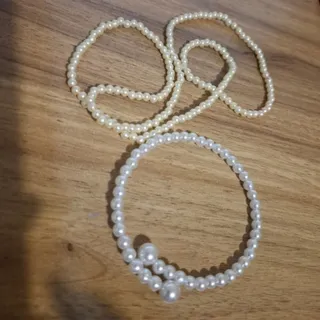 گردنبند و دستبند