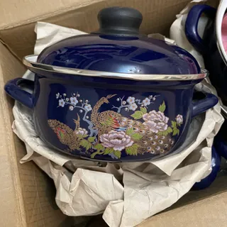 سرویس قابلمه لعابی