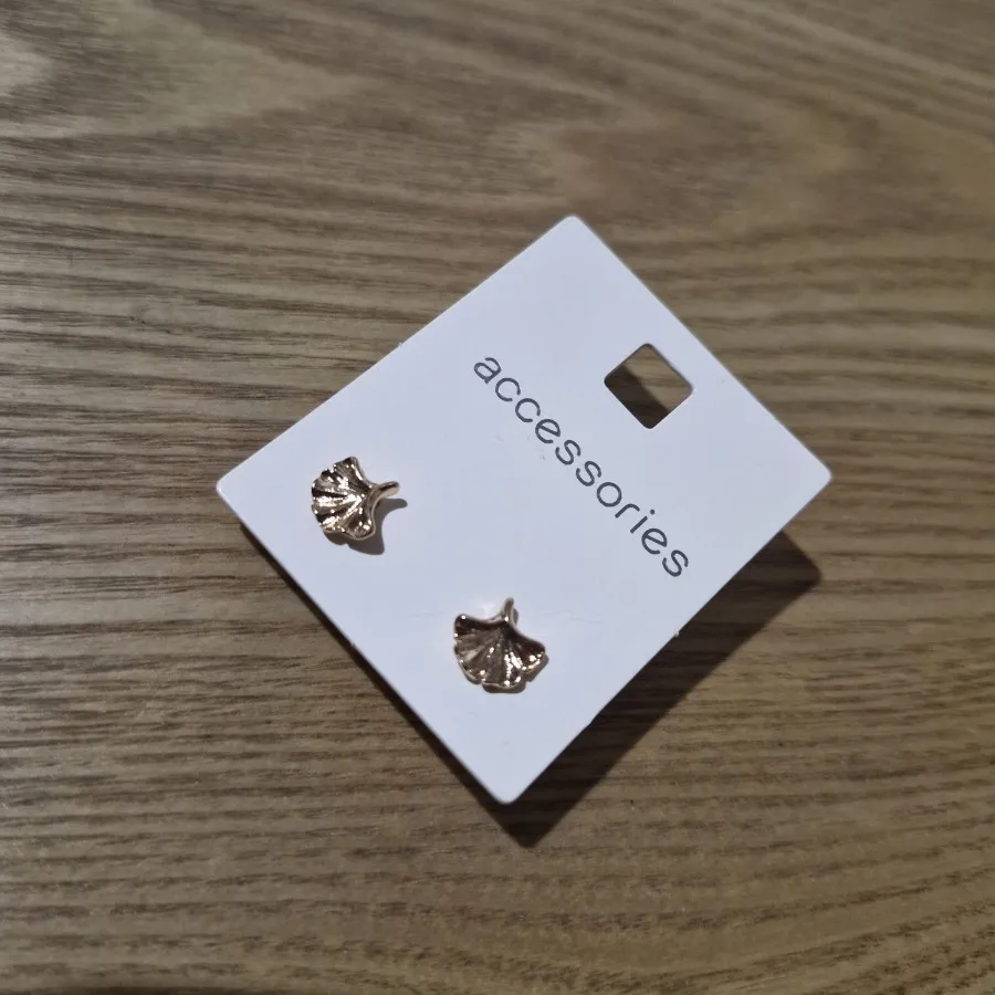 گوشواره اروپایی برگ