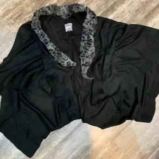 پانچو برند next