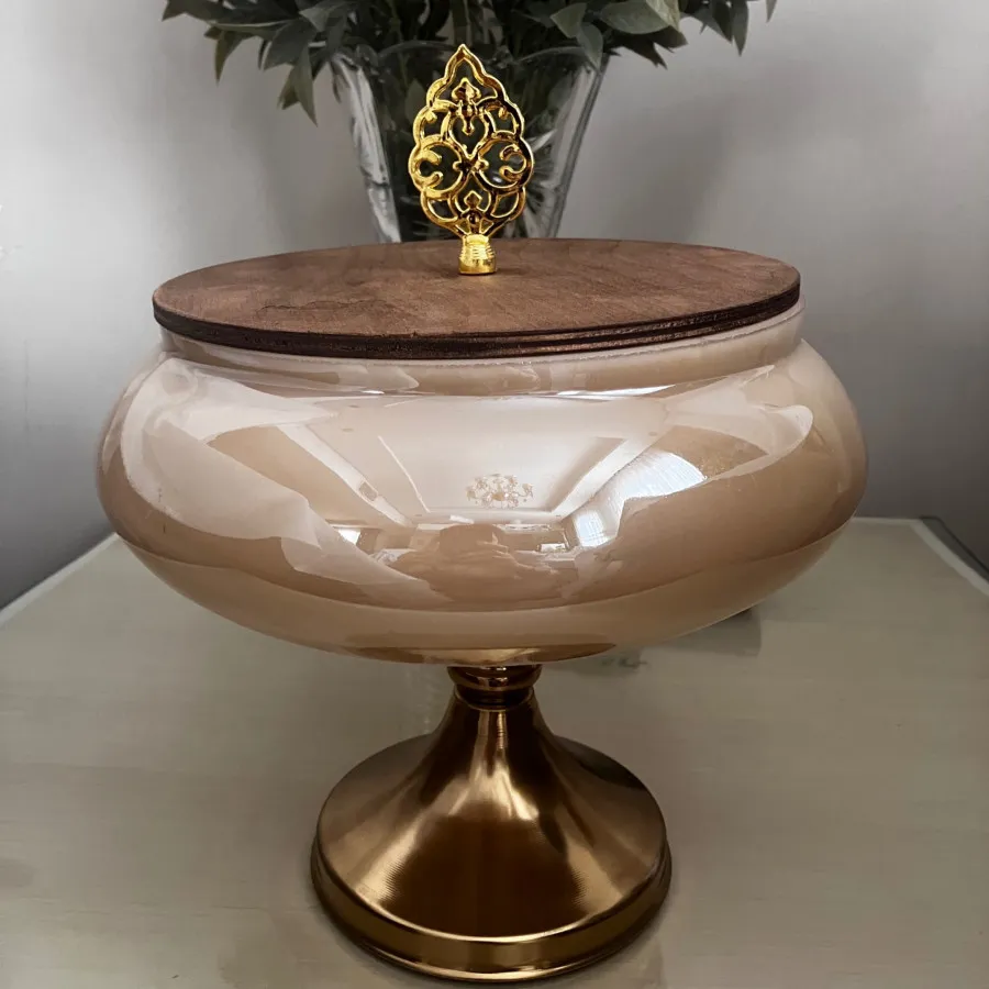 شکلات خوری درب چوبی