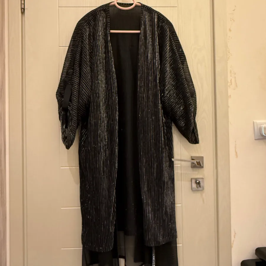 مانتو‌مجلسی تور و لمه