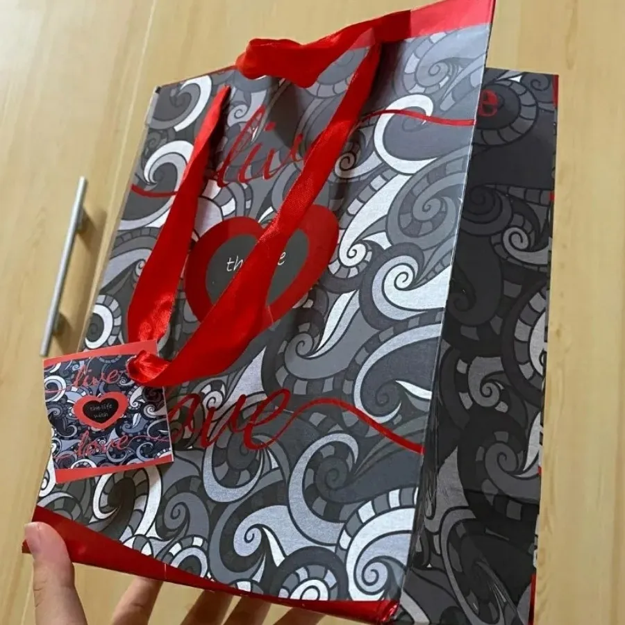 پاکت هدیه باکس