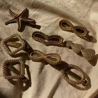 گل سر گیره مو