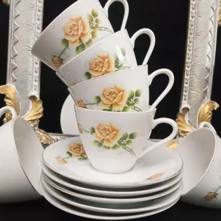 فنجون و نعلبکی کاغذی قدیم