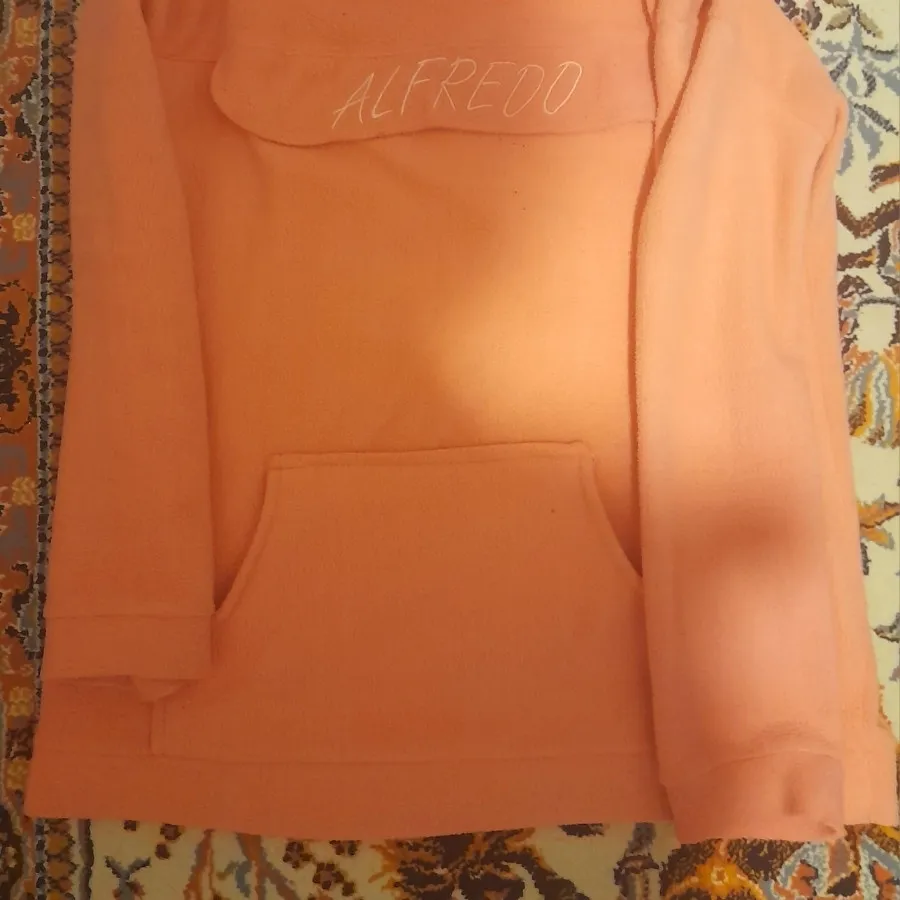 سوییشرت گلبهی کلاه دار