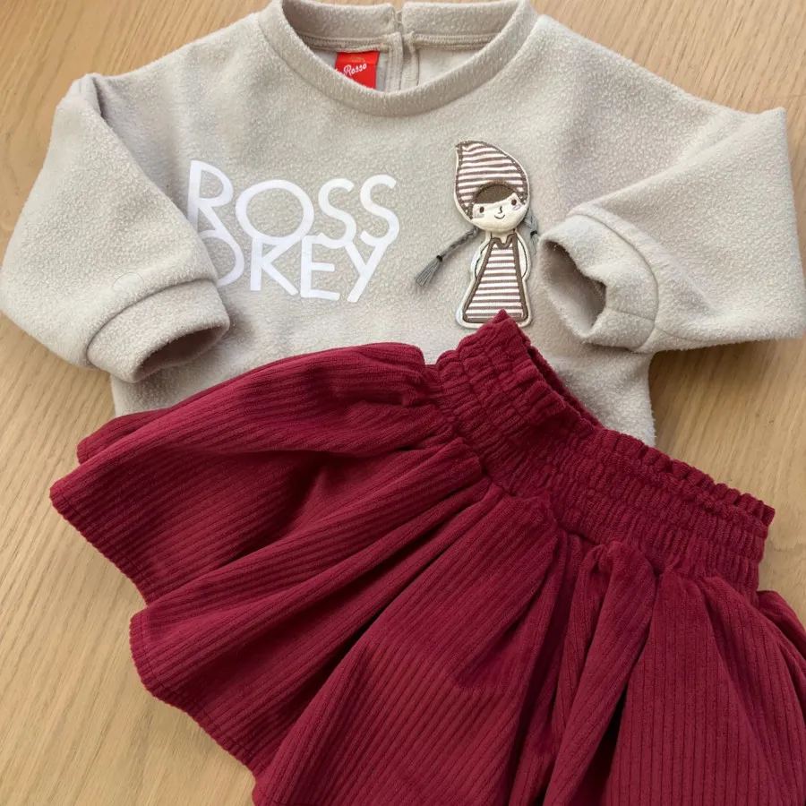 پیراهن قرمز