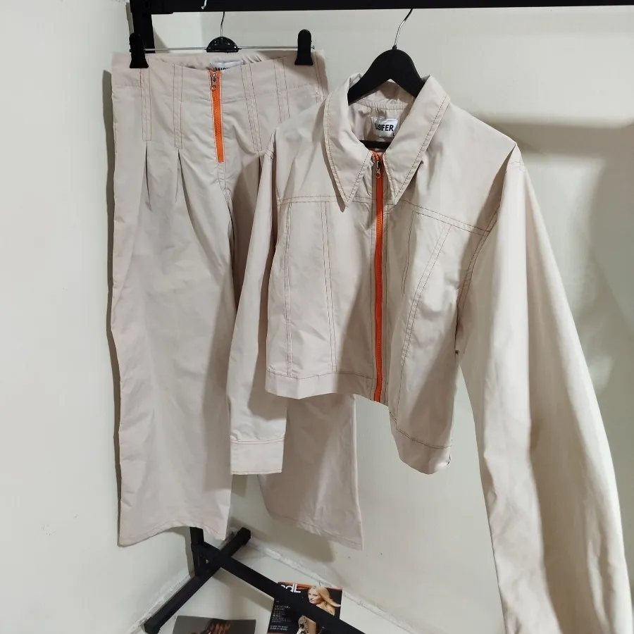 بامبر جکت و شلوار