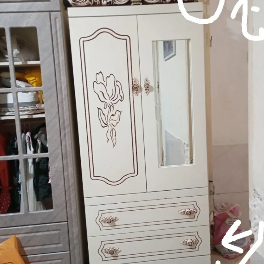 کمد لباس دارای دو کشو