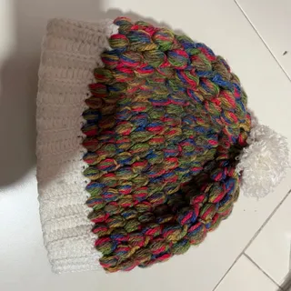 کلاه دست بافت