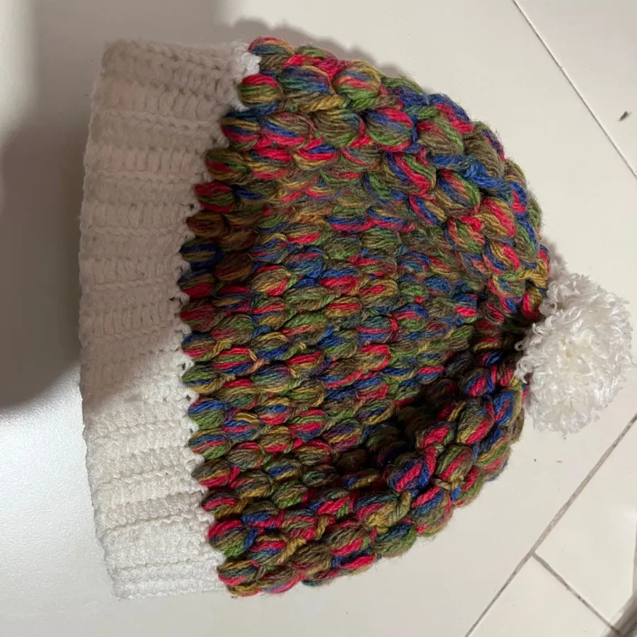 کلاه دست بافت